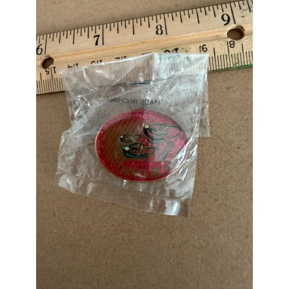 Vtg 2003 myrtle beach south carolina lapel pin